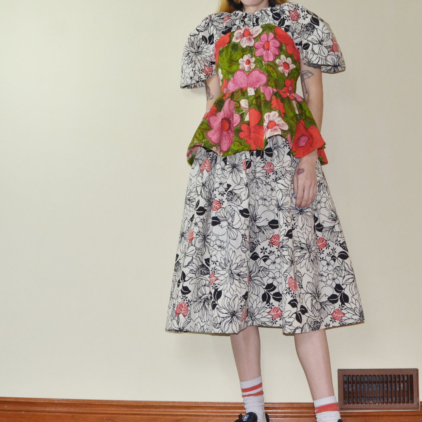 floral contrast peplum dress L