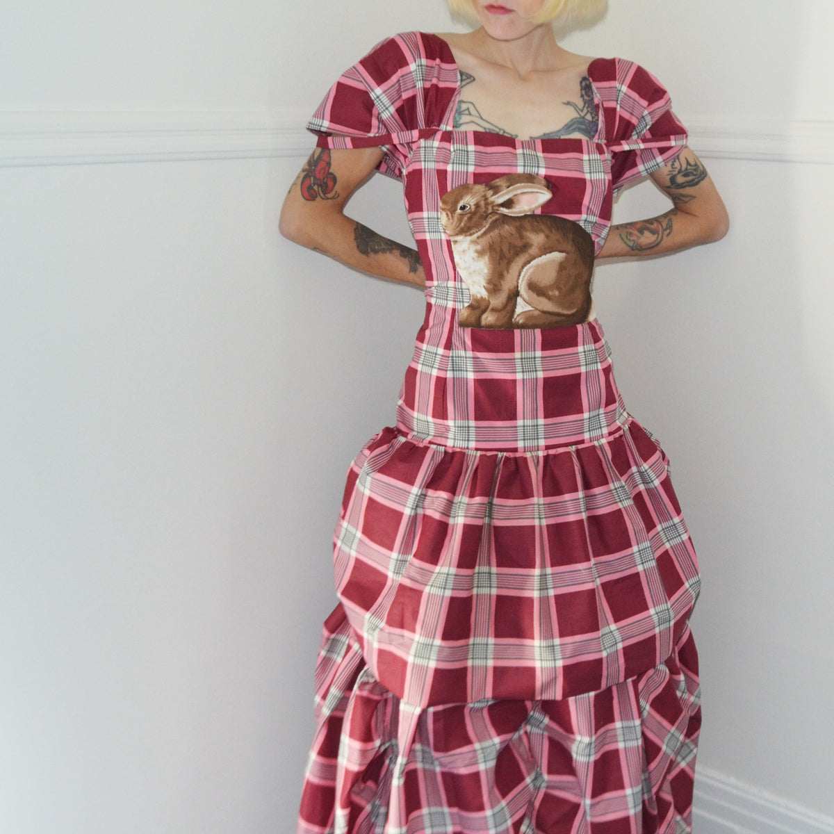 gathered gown w bunny, size 10