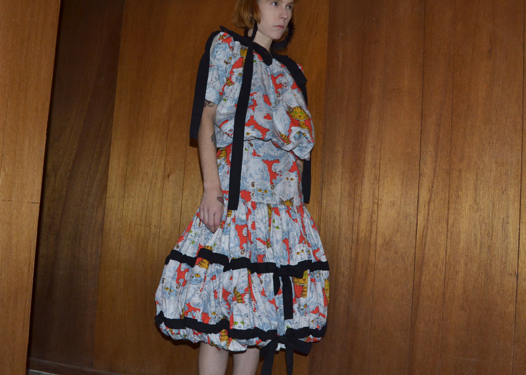 bow trimmed cat + mouse skirt L